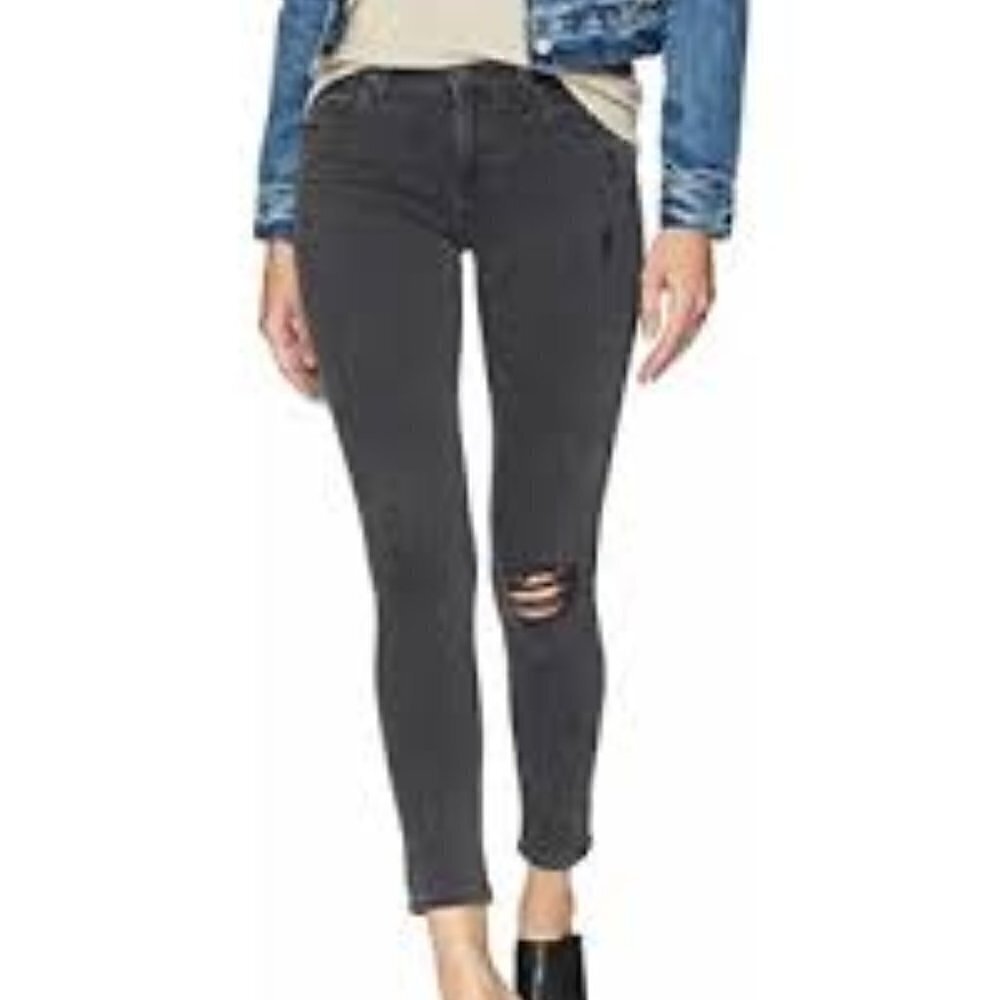 AG 8 The Legging Ankle Super Skinny Jeans